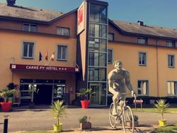 Carre Py' Hotel