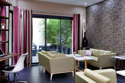 Serotel Suites Opera