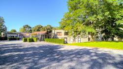Logis Hotel-Restaurant des Acacias