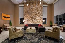 DoubleTree by Hilton Savannah Airport