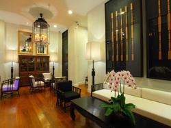 99 The Gallery Hotel