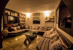 Assos Behram Hotel