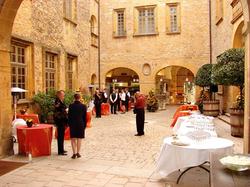 Chateau De Bagnols