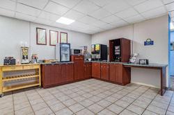 Days Inn by Wyndham Cambridge