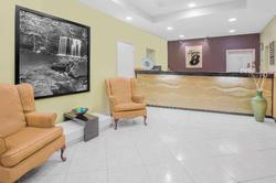 Super 8 by Wyndham Clarksville AR