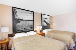 Super 8 by Wyndham Clear Lake