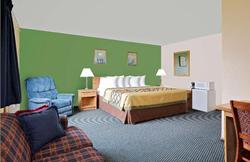 Super 8 by Wyndham Marshall