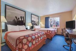 Super 8 by Wyndham College Station