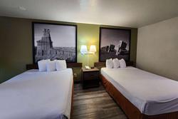 Super 8 by Wyndham Austin North/University Area