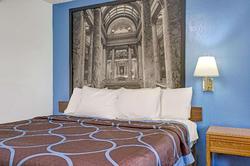 Super 8 by Wyndham Buffalo