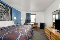 Super 8 by Wyndham Buffalo