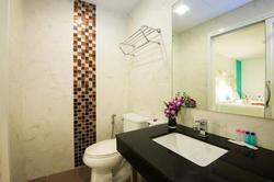 Patong Holiday Hotel