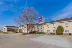 Sleep Inn & Suites Charles City Area