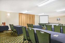 Days Inn by Wyndham Indianapolis Off I-69