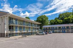 Days Inn by Wyndham Charles Town