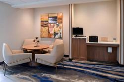 Fairfield Inn & Suites Arlington Near Six Flags