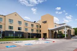 Fairfield Inn & Suites Arlington Near Six Flags