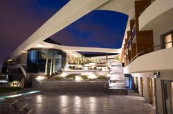 Doubletree By Hilton Izmir Airport