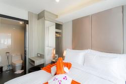 6th Avenue Surin Beach