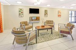 Days Inn & Suites Indianapolis Airport East
