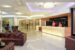 Grand 5 Hotel & Plaza Sukhumvit Bangkok (SHA +)