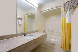 Days Inn by Wyndham Clinton NC