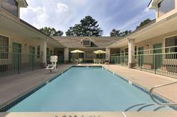Super 8 by Wyndham Chatsworth/Dalton