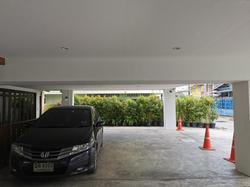 Lertnimit Boutique Hotel by ZUZU