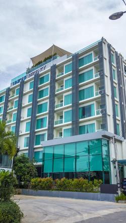 Unique Regency Hotel
