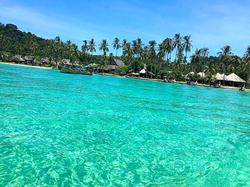 Phi Phi Little Star