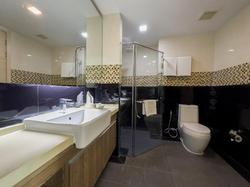 Ramada by Wyndham Ten Ekamai Residence
