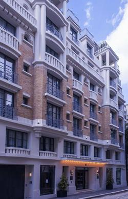 Eiffel Blomet Hotel