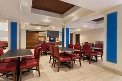 Holiday Inn Express and Suites Durant