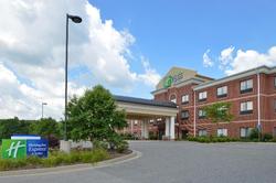 Holiday Inn Express and Suites Bridgeport