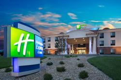 Holiday Inn Express and Suites Concordia US81