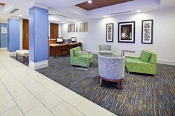 Holiday Inn Express and Suites Clovis Fresno Area