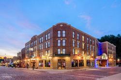 Holiday Inn Express and Suites Deadwood Gold Dust