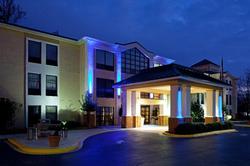 Lexington Inn and Suites