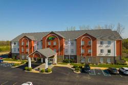 Holiday Inn Express and Suites Bedford