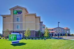 Holiday Inn Express and Suites Beaumont Oak Valley
