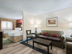 Holiday Inn Express and Suites Kendall East Miami