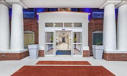 Holiday Inn Express and Suites Baton Rouge East