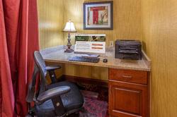 Holiday Inn Express and Suites Bowling Green