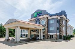 Holiday Inn Express and Suites Marshall