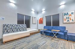 Holiday Inn Express and Suites Marshall