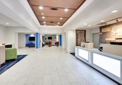 Holiday Inn Express and Suites Cleburne