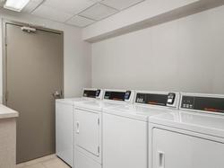 Holiday Inn Express and Suites Columbia I 20 at Cl