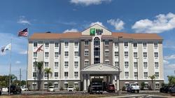 Holiday Inn Express and Suites Orlando South Daven