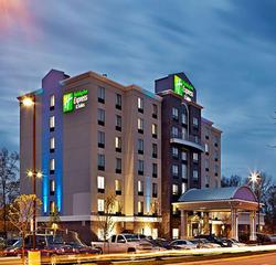Holiday Inn Express and Suites Columbus Polaris Pa