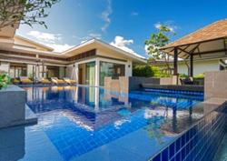 CasaBay Luxury Pool Villas